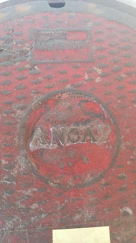 Tapa de combustible antigua para venta - imagen 2
