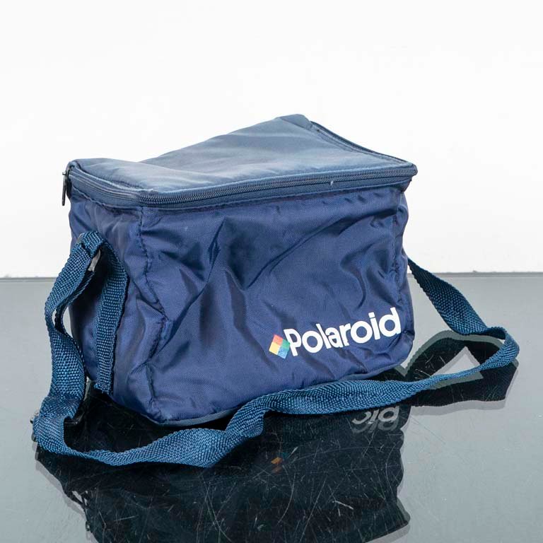 Lote siguiente: Bolsa Polaroid de buena calidad