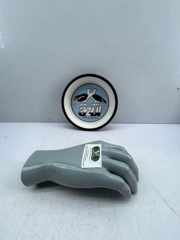 Plato Decorativo de Cerámica con Publicidad "FM Azul"