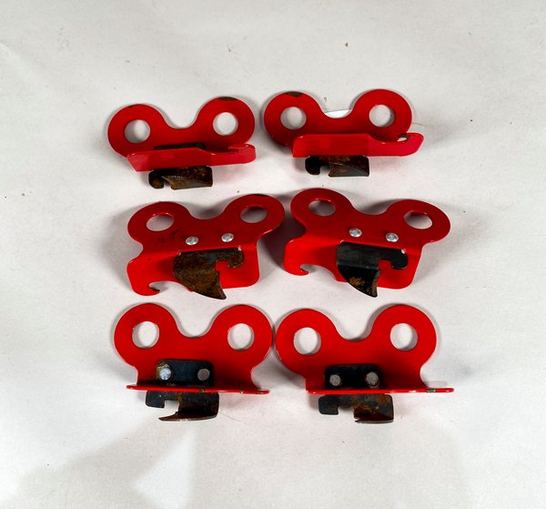 Seis Abrelatas y Destapadores Antiguos Color Rojo - imagen 1