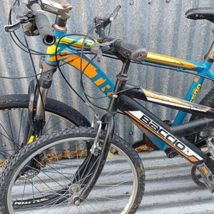 Lote de 2 Bicicletas Trinx y Baccio con Cambio, para Repuesto o Reparar - imagen 1