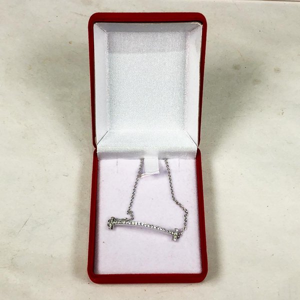 Colgante para Dama con Dije de Circonias en Estuche Rojo