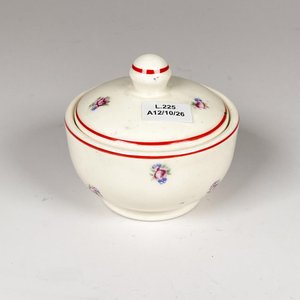 Cofre Alhajero de Loza Checa con Tapa y Flores, Diámetro 9.5 cm - imagen 1