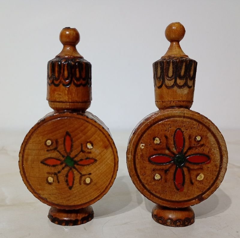 Perfumeros de madera pintados a mano, orígen Bulgaria - imagen 2