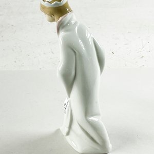 Figura Lladro de Porcelana con Regalo Azul - imagen 3