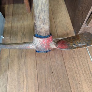 Pico de Herrero con Mango de Madera - imagen 2