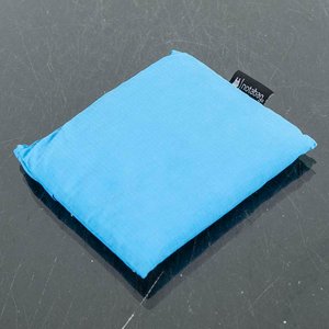 Lote siguiente: Bolsa Reutilizable Plegable Azul con Detalles Reflectantes