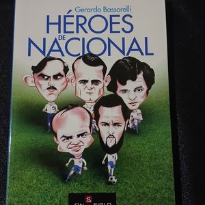 Lote anterior: Libro "Héroes de Nacional" de Gerardo Bassorelli - Historia y Anécdotas