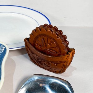 Lote de 8 piezas: Bandejas metálicas, platos, posavasos y más - imagen 2