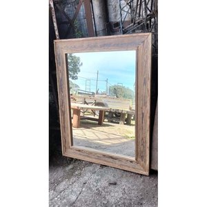 Lote siguiente: Espejo con Marco de Pinotea Rectangular Grande