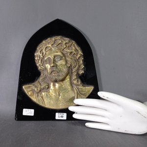 Retrato de Cristo en Bronce sobre Vidrio Negro - imagen 4