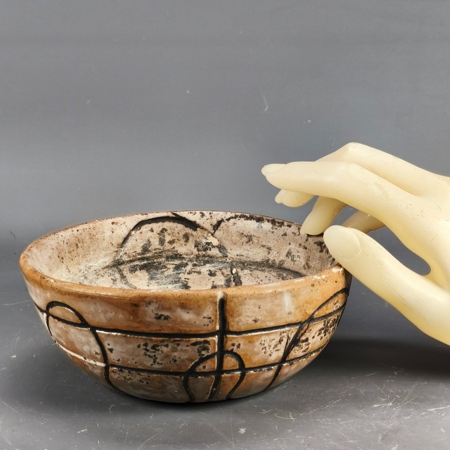 Item 18727 - Image 2