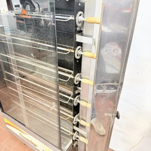 Spiedo Eléctrico a Gas Progas para 30 Pollos con Puertas Corredizas y Ruedas - imagen 5