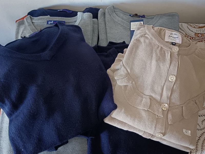 Lote siguiente: Ropa de bebé en diferentes tallas y colores