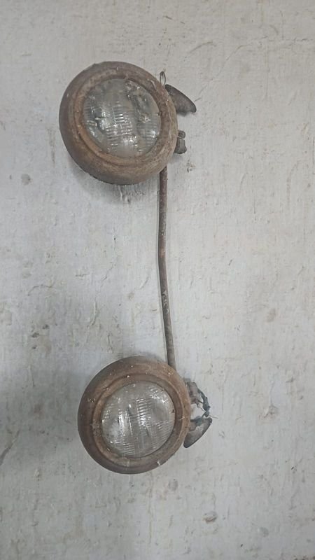 Par de Faroles de Buick Antiguos