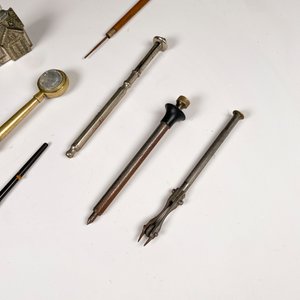 Set de 7 Herramientas de Joyero y Encendedor Vintage con Forma de Casa - imagen 5