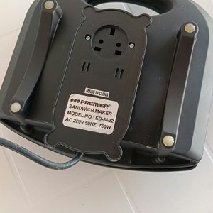 Sandwichera Premier ED-3622 Negra Poco Uso - imagen 4