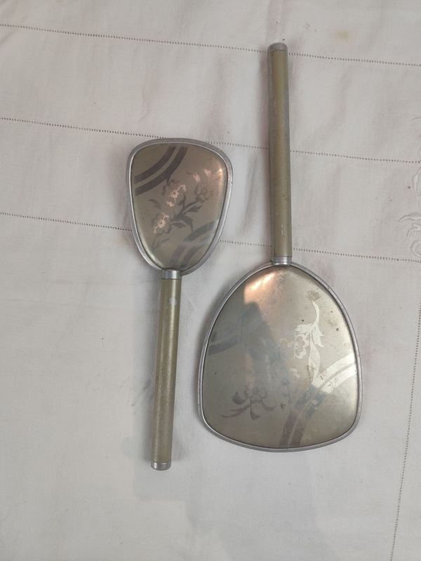 Espejo y peine de plata - imagen 1