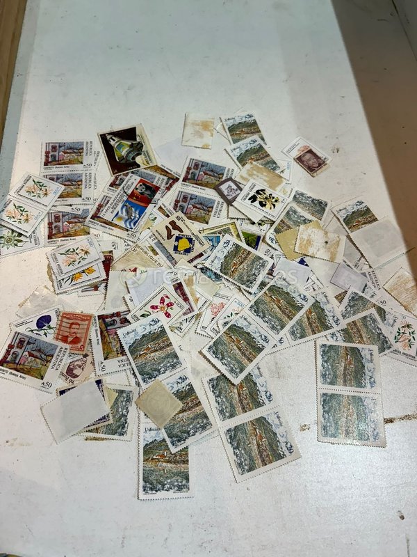 Lote de Sellos Postales Antiguos