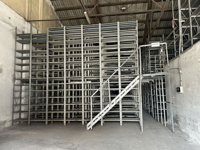 Item 904375 - Image 0