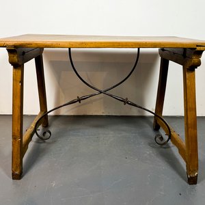 Antigua Mesa Rectangular de Madera con Refuerzo de Hierro - imagen 1