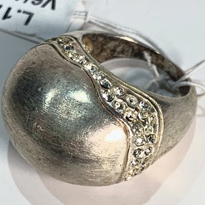 Anillo de Fantasía Metal Gris con Circones y Diseño Oval - imagen 2
