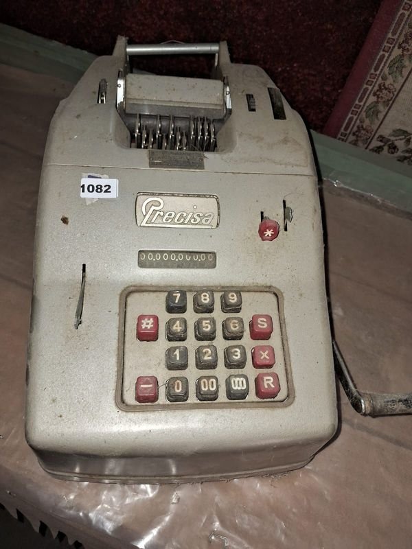 Antigua calculadora mecánica Precisa en buen estado - imagen 2