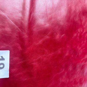 Lote siguiente: Lote de Cuero Natural Napa Rojo Brillante