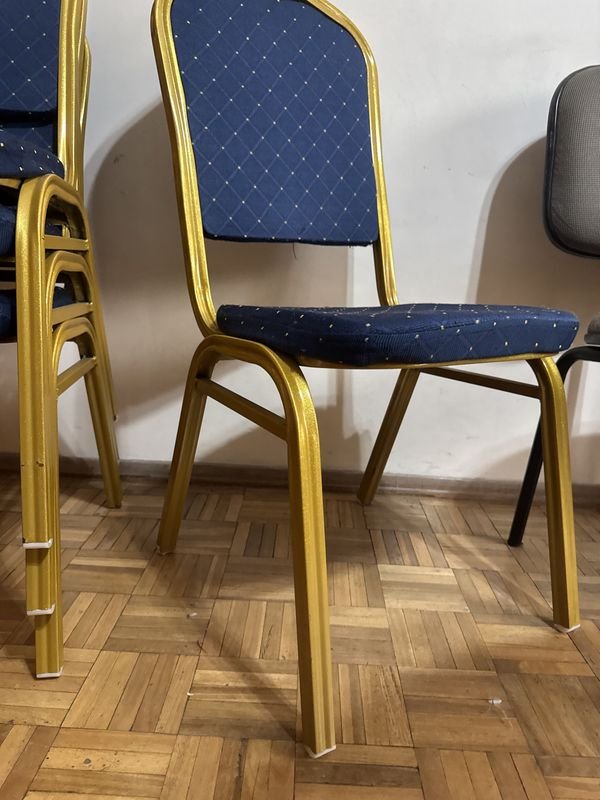 Sillas Apilables Modernas de Diseño Azul y Metal - imagen 9