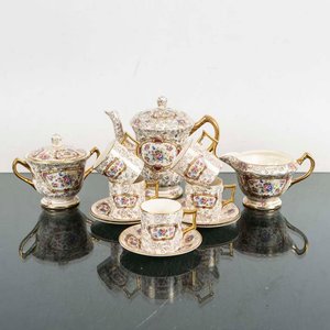 Lote anterior: Juego de Café de Loza Inglesa James Kent Longton "Pompadour" - 13 Piezas