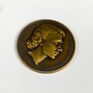 Medalla Bronce Reina Elizabeth II Coronada 1953 - imagen 1