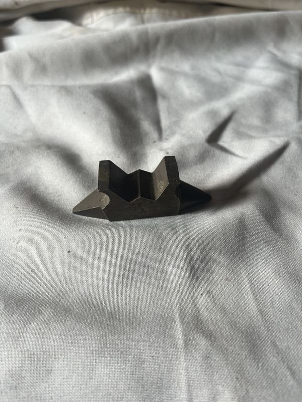 Pequeño yunque de joyero de bronce macizo - imagen 5