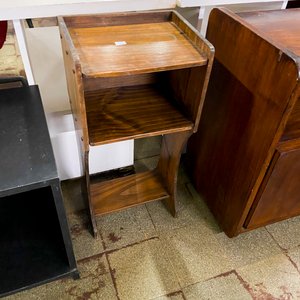 Lote anterior: Mesita Auxiliar de Madera Rústica