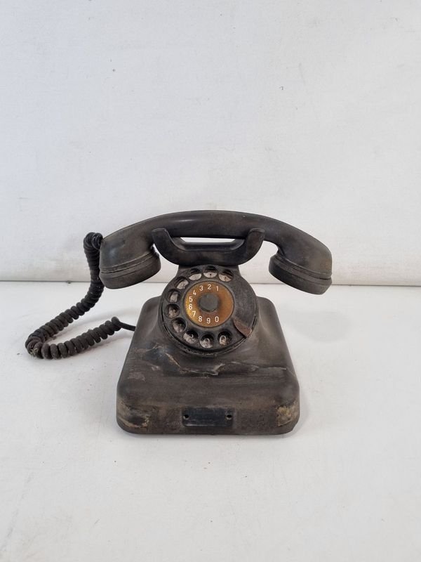 Lote siguiente: Teléfono antiguo para la venta