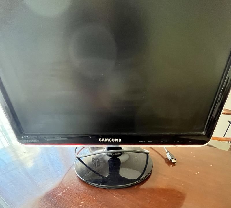 Item 878885 - Image 1