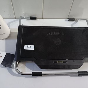 Micrófono Moxom, Base Refrigeradora para Notebook y Soporte - imagen 2