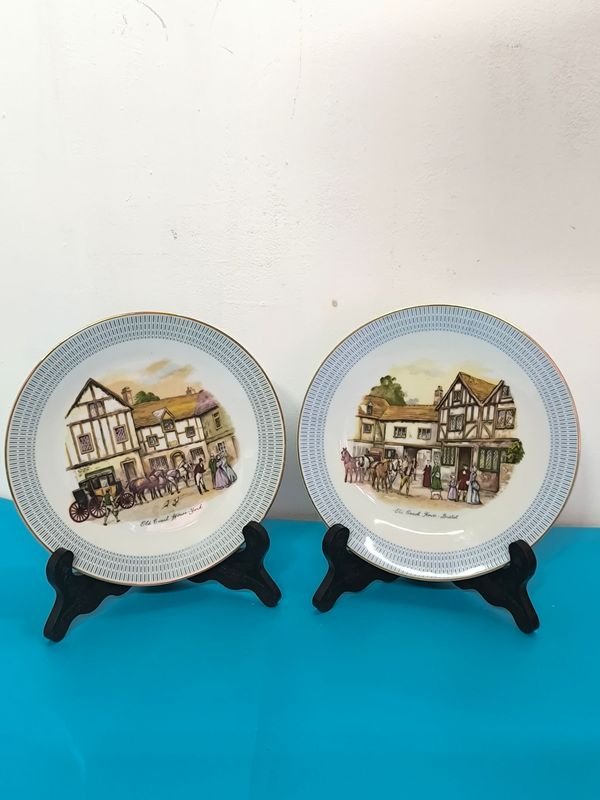Lote anterior: Dos platos decorativos de porcelana Hutschenreuther Selb Bavaria Alemania