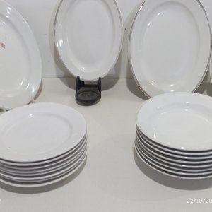 Set de 20 Piezas de Cerámica Blanca: Platos Hondos, Llanos y Fuentes Ovaladas para Servir - imagen 5