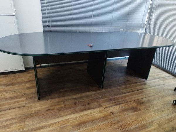 Mesa de comedor de gran tamaño - imagen 1