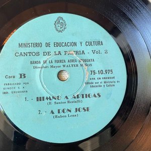 Lote de 2 Vinilos: Cantos de la Patria y Al Ritmo del Jazz - imagen 4