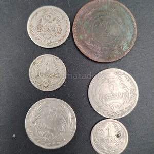 Lote de 6 Monedas Antiguas de "Centésimos" - imagen 2