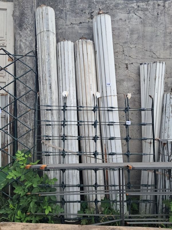 Lote siguiente: Cortinas de madera para construcción