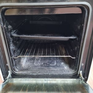 Cocina Eléctrica Enguta con Horno y 4 Hornallas (Una no funciona) - imagen 3