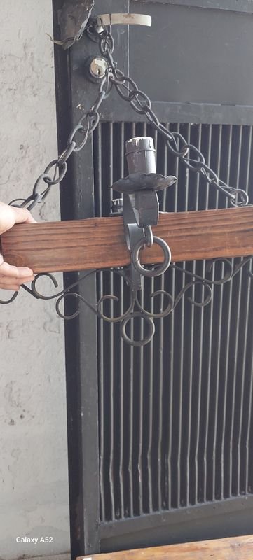 Lámparas antiguas de madera y hierro - imagen 7