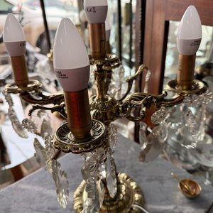 Candelabro de Mesa Dorado con 5 Luces y Caireles de Cristal - imagen 4
