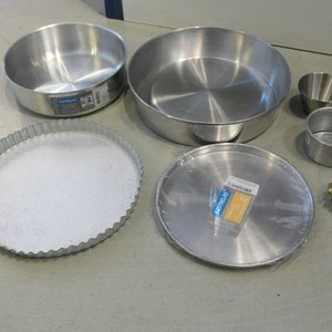 Set de asaderas y recipientes de cocina de acero inoxidable - imagen 1
