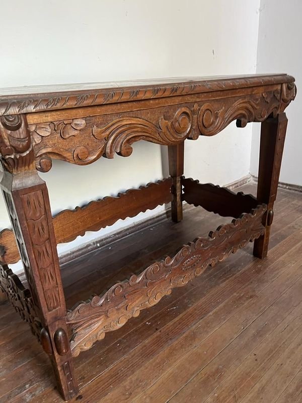Mesa de madera renacentista - imagen 4