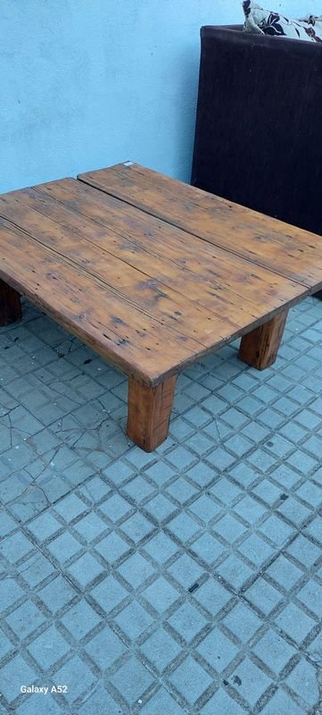 Mesa ratona rustica en pinotea, mesa de madera antigua - imagen 3