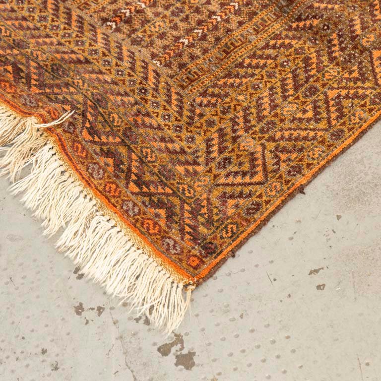 Alfombra kilim en varios tonos de marrón para decorar - imagen 2