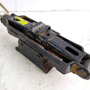 Tablero Eléctrico, Terrajas, Pinza y Gato Tijera - imagen 4